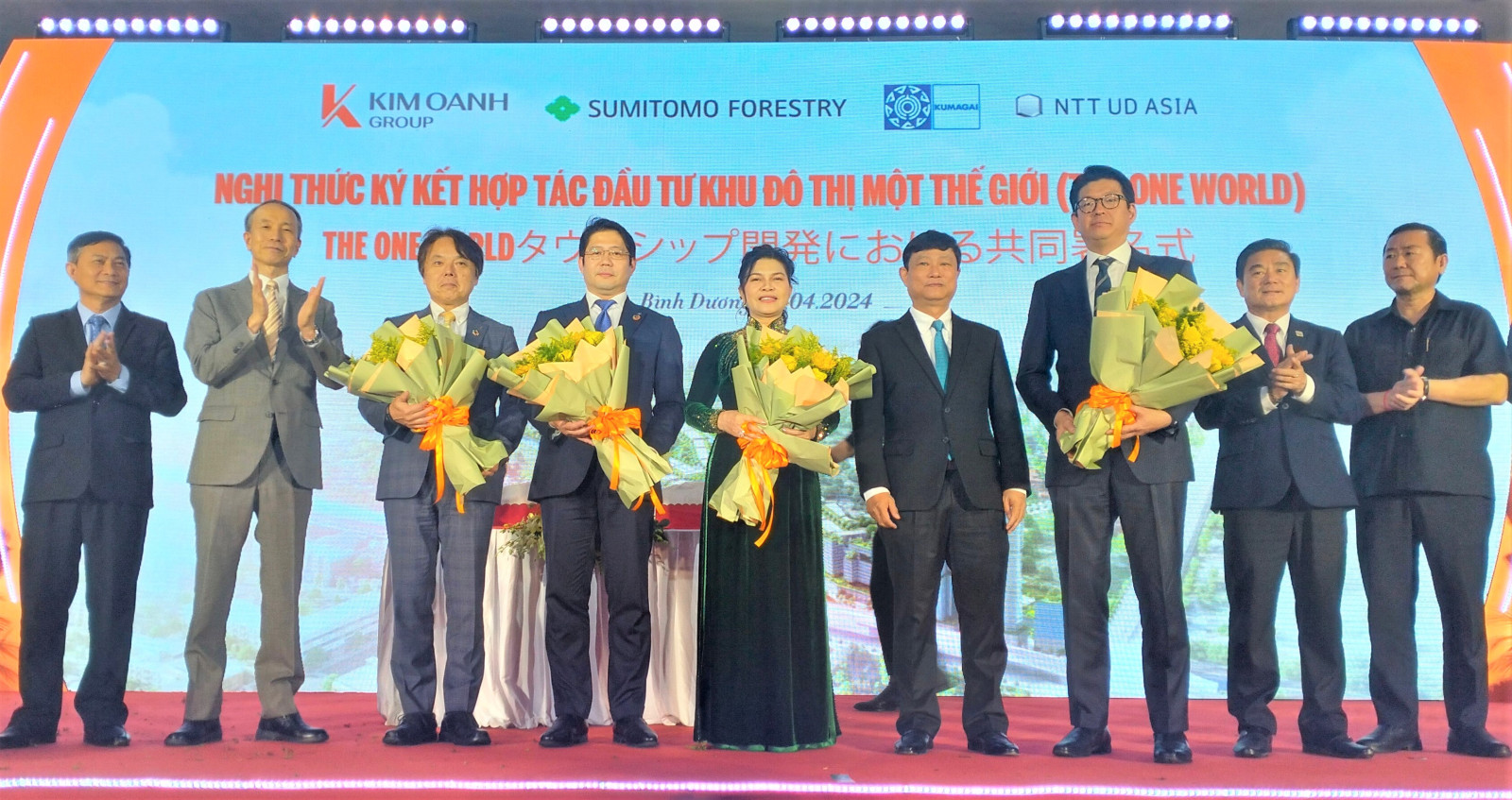Lễ ký kết hợp tác đầu tư dự án khu đô thj Một Thế Giới - One Era Kinera giữa các đối tác Nhật Bản và Kim Oanh Group.